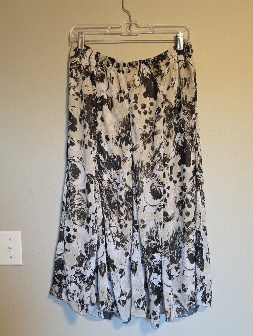 CHRISTOPHER & BANKS Black and White Floral A-Line Skirt